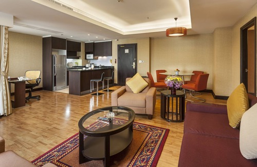 Bangkok Central Business District Apartment | One Bedroom Grand Suite Apartment in the city center (G16)