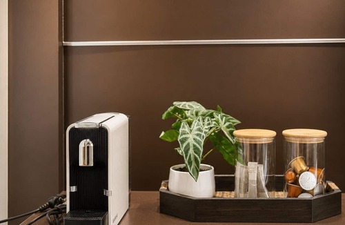 Ploenchit Apartment | One quiet bedroom apartment with amazing balcony views next to Nana and Soi 11