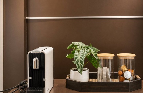 Ploenchit Apartment | One quiet bedroom apartment with amazing balcony views next to Nana and Soi 11