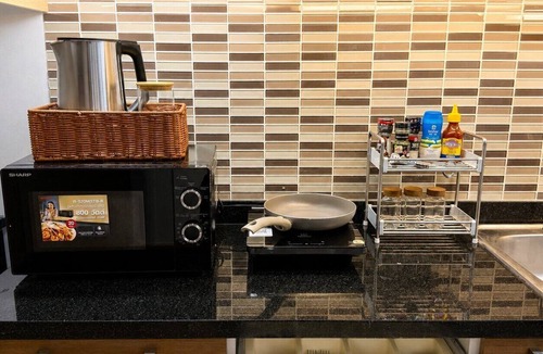 Ploenchit Apartment | One quiet bedroom apartment with amazing balcony views next to Nana and Soi 11