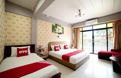 Lumphli Hotel | OYO 465 Krung Kao Traveller Lodge
