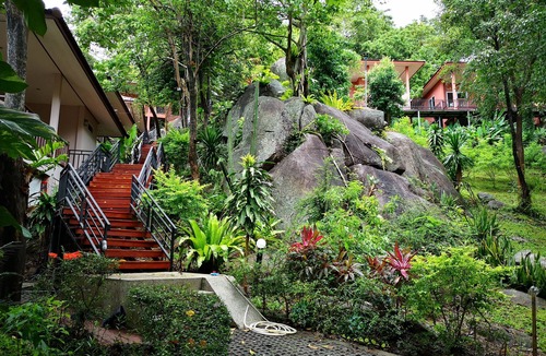 Hua Thanon Resort | PawPaw Resort