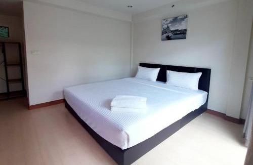 Ban Prok Hotel | Phenwaree Amphawa Resort