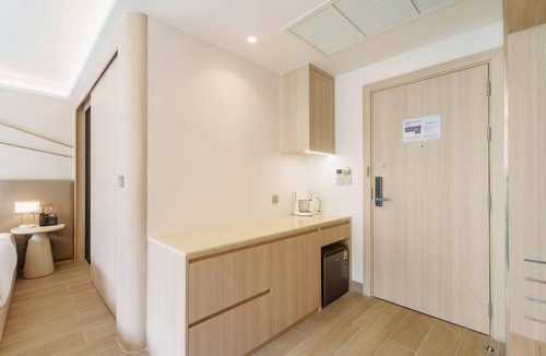 Sa Khu Condo | Pool View Condo 2204, Sea Heaven