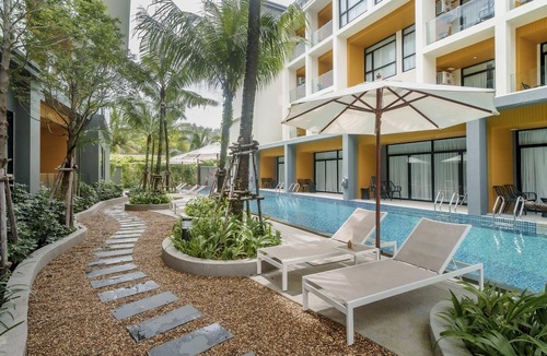 Sa Khu Condo | Pool View Condo 2204, Sea Heaven