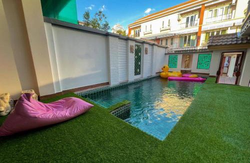 Na Kluea Villa | pool villa beverly hill's pattaya