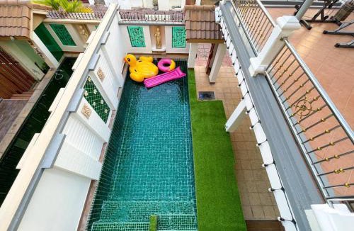 Na Kluea Villa | pool villa beverly hill's pattaya