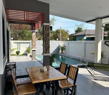 Bang Sare Villa | PoolvillaLana 3 rooms