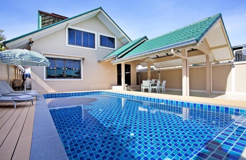 South Pattaya Villa | Pratumnak Pool Villa tanzanite