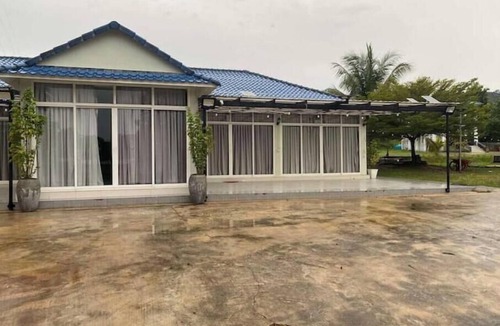 Kampot House | Private villa along Teuk chhou in Kampot province