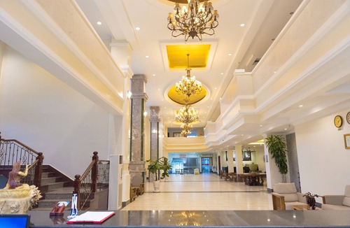 Sampov Meas Hotel | Pursat Riverside Hotel and Spa
