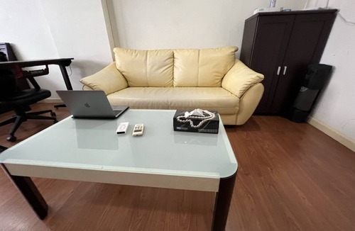 Bangkok Central Business District Apartment | Quiet resident in town. Supermarket N the malls just next door.