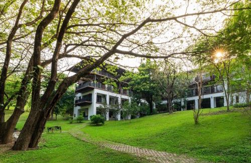 Phaya Yen Hotel | Rain Tree Khao Yai Hotel