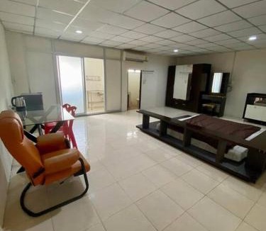 Bang Phlat Apartment | Ratanawong Place 523