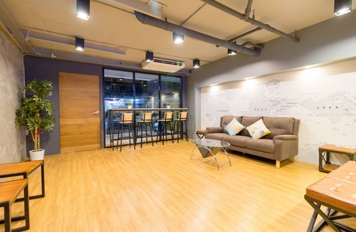 Makkasan Hotel | Red Pin Inn