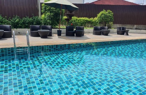 Na Kluea Hotel | Retreat Resort Pattaya