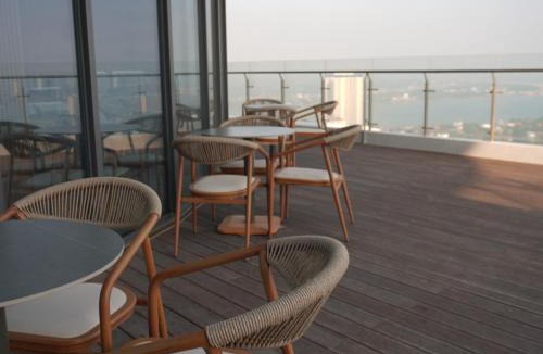 Ruessei Kaev Apartment | River & City View Studio Suite