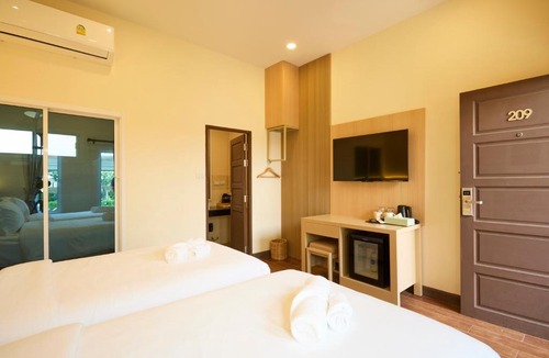 Saen Suk Hotel | Rocco Hotel Bangsaen
