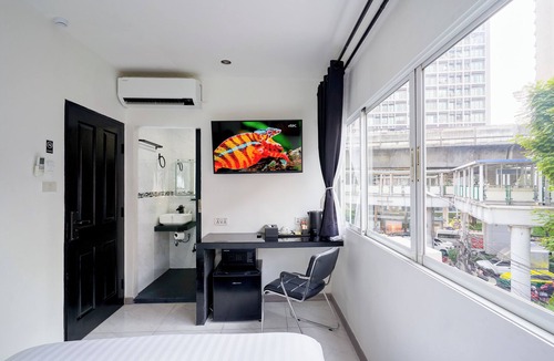 Wattana Hotel | rooms are all city view