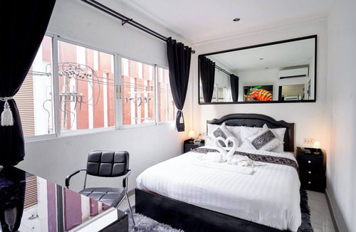 Wattana Hotel | rooms are all city view