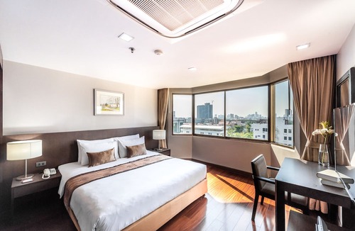 Huai Khwang Hotel | Royal Suite Hotel Bangkok (SHA Plus+)