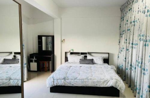 Saen Suk Apartment | Saan Breeze Pool Villa Bangsaen