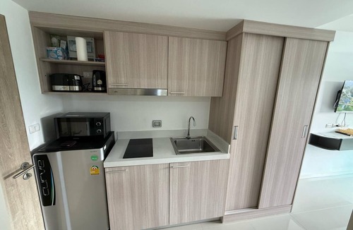 Bang Sare Apartment | Sea saran condominium Bang saray - Modern nature studio relaxing beachfront Pool