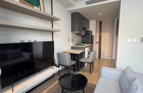 Pratumnak Hill Condo | Sea View Beauty Excellent Location - Beach Front