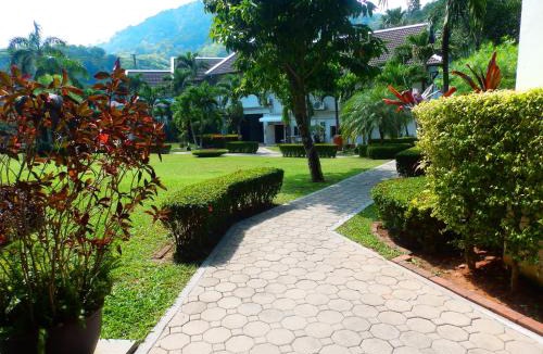 Kathu Hotel | Serenity Lakeside Resort