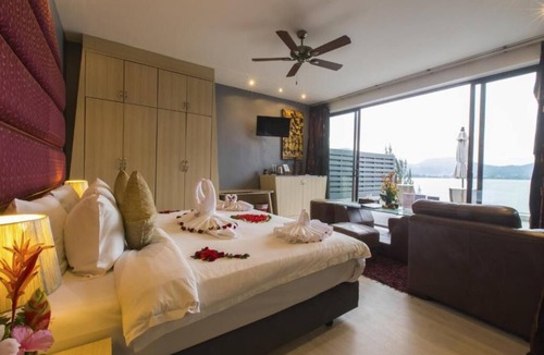 Patong Resort | (SHA+)Deluxe Jacuzzi Suite (A)