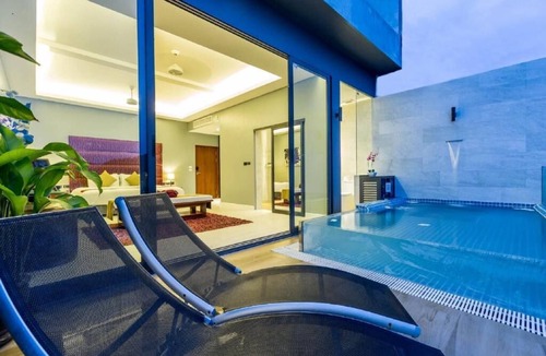 Patong Resort | (SHA+)Sky Suites Indochine Phuket (002)
