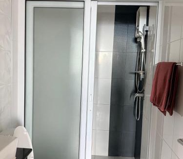Saen Suk Apartment | SHaCk Place 87