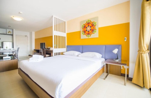 Ratchadaphisek Apartment | Sitara Place Serviced Apartment & Hotel