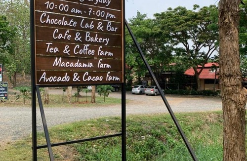 Mae On House | Skugga Farm - Suites and Cabin