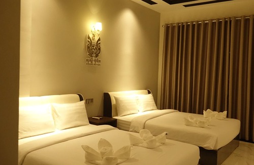 Kampot Hotel | SoursdeiSawadeeBoutique