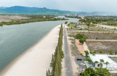 Kampot Hotel | STAR Resort