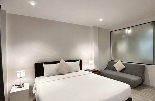 Khlong Toei Nuea Hotel | STUDIO F SUKHUMVIT