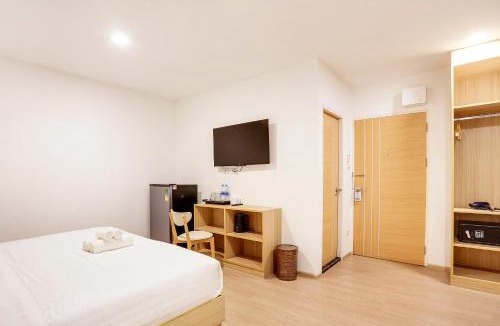 Bang Na Hotel | TAKKA Hotel - Bangna