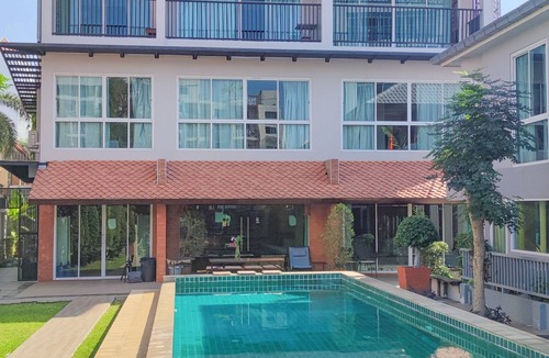Jomtien Villa | Tamnak Villa