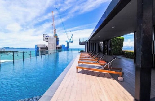South Pattaya Apartment | Cozy Spacious Living SkyPool 2 Min Walk To Beach