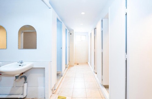 Talat Yot Apartment | The Hidden Khaosan - เดอะ ฮิดเด้น ถนนข้าวสาร