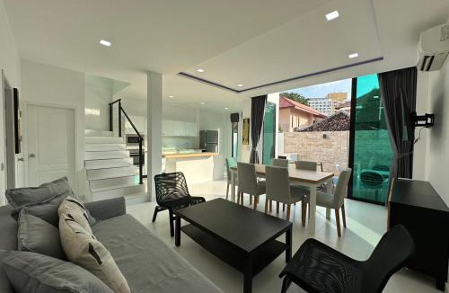 South Pattaya Villa | THABALI POOL VILLAS 175 nearby WALKING STREET
