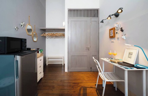 Maha Phruttharam Cabin | The Barber and Jewelry · Two Private Wings for Eight