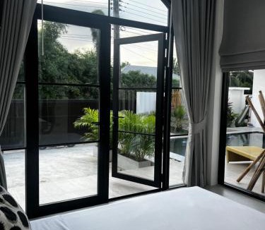 Mae Nam Villa | The Brova villa- Beautiful Private 3 bedroom villa