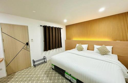 Bang Phlat Hotel | The Cozy77 - No Parking