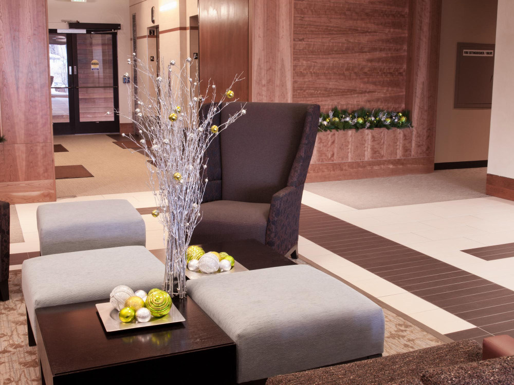 Sukhumvit Hotel | The Green Bells