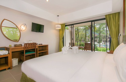 Khuekkhak Resort | The Leaf Oceanside by Katathani