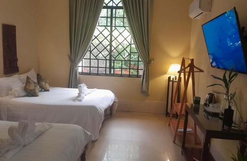 Kampot Hostel | The Magic Sponge