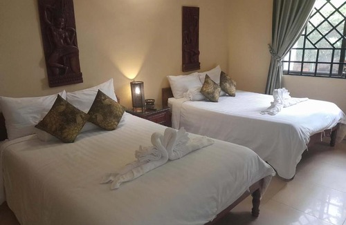Kampot Hostel | The Magic Sponge