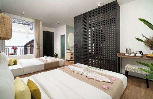 Downtown Siem Reap Hotel | The Palace Indochine Hotel